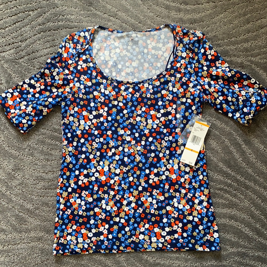 Brand New Flower Design  Jones New York